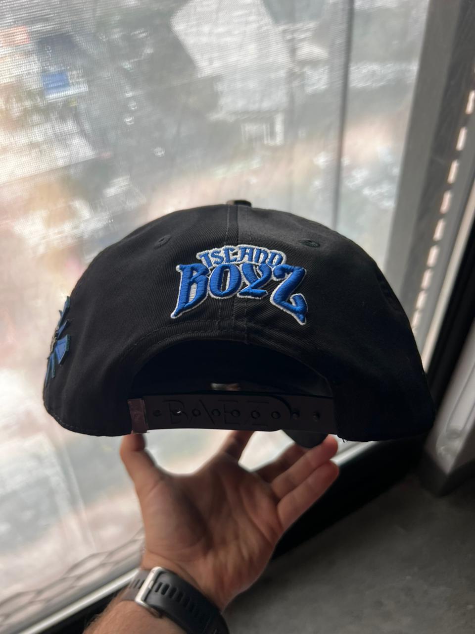 Gorra Baez X Myke Towers Young Kingz Original Azul