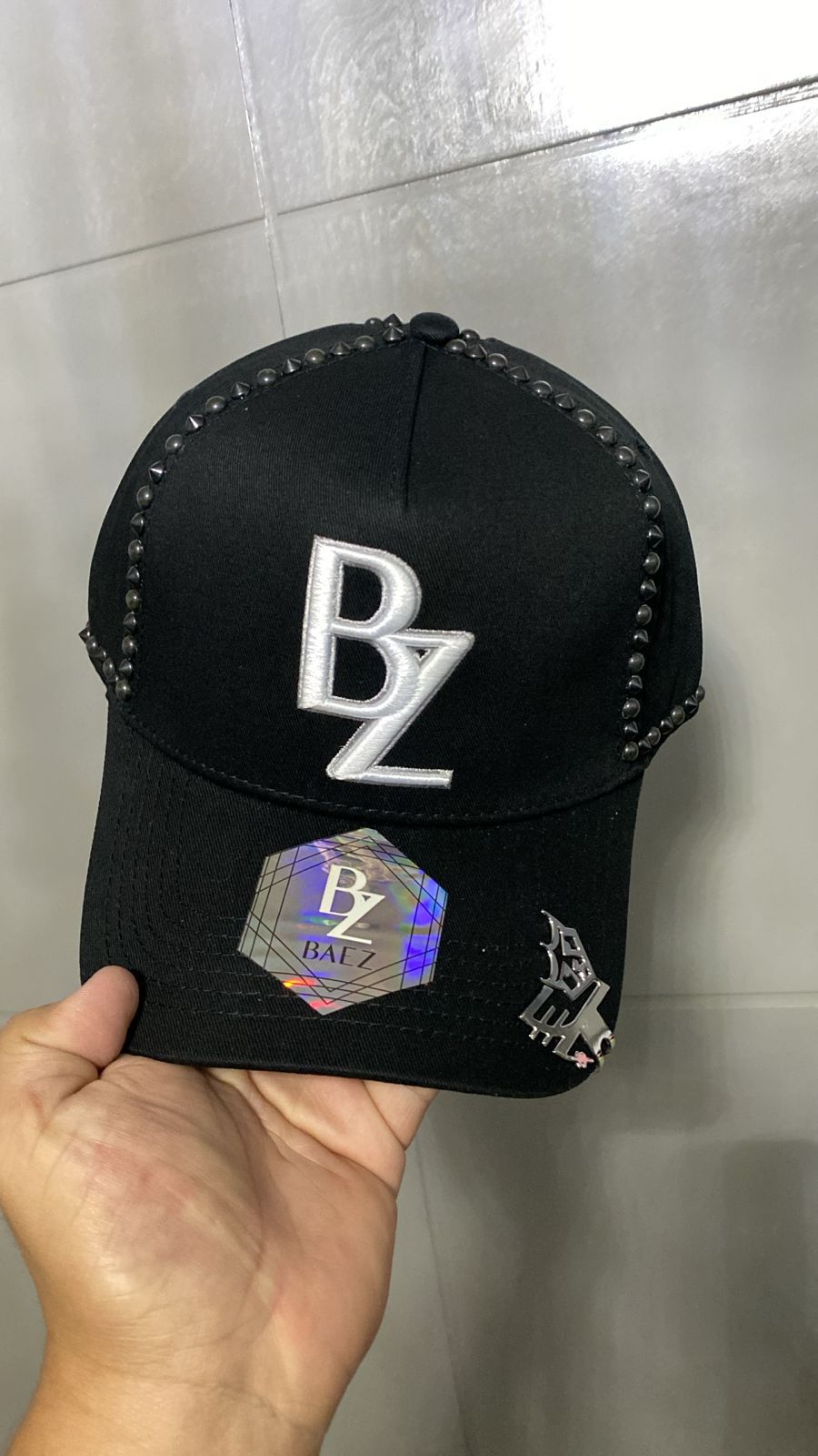 Baez Og Black Spikes