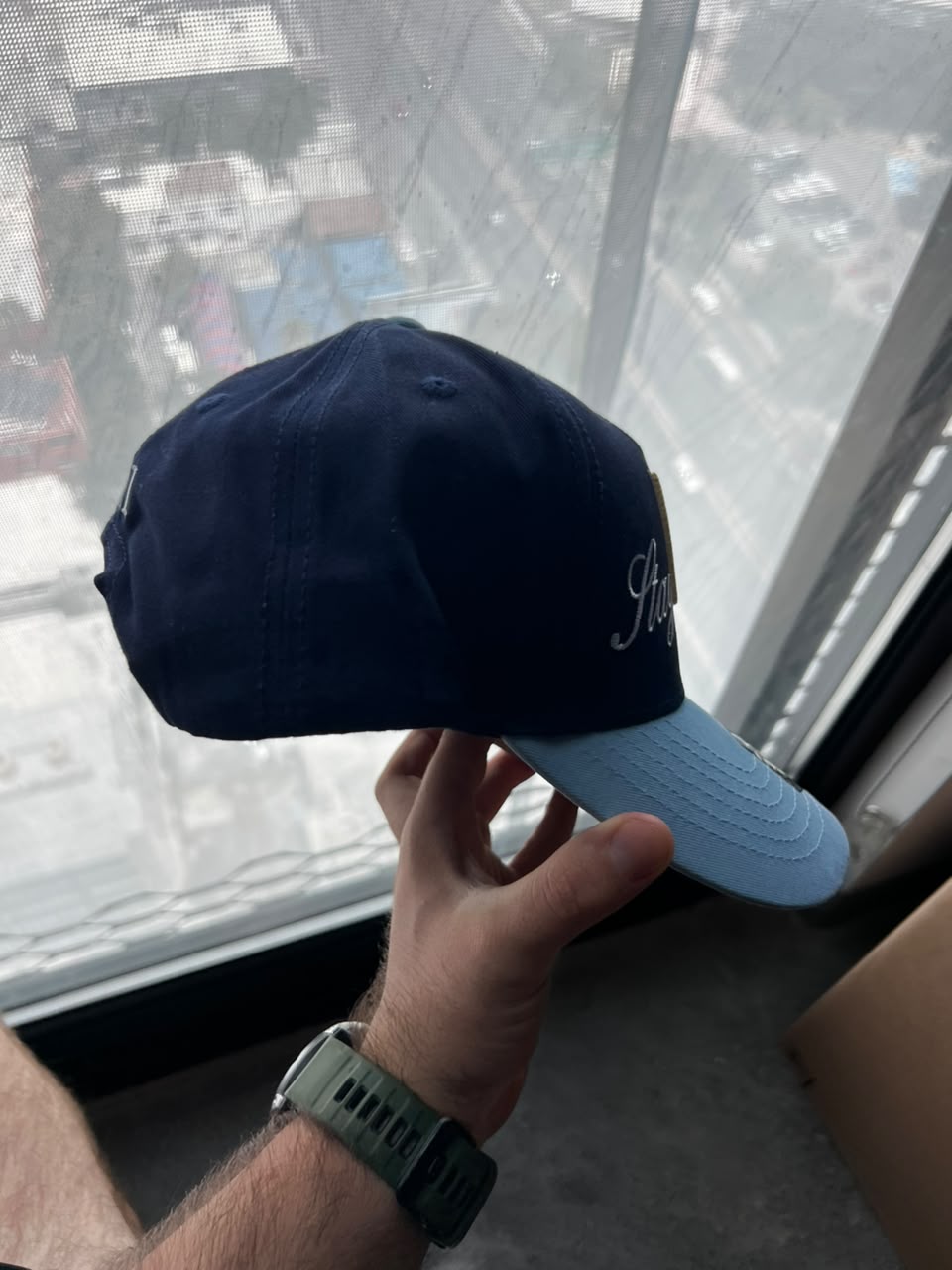 Bz Og Azul Stay Busy