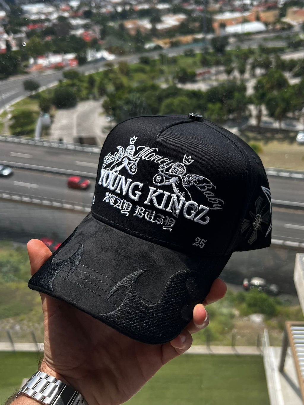 PROMO 1000 c/u 5 Gorras Baez X Myke Towers Easy Money Baby Original Negra Adriano Zendejas