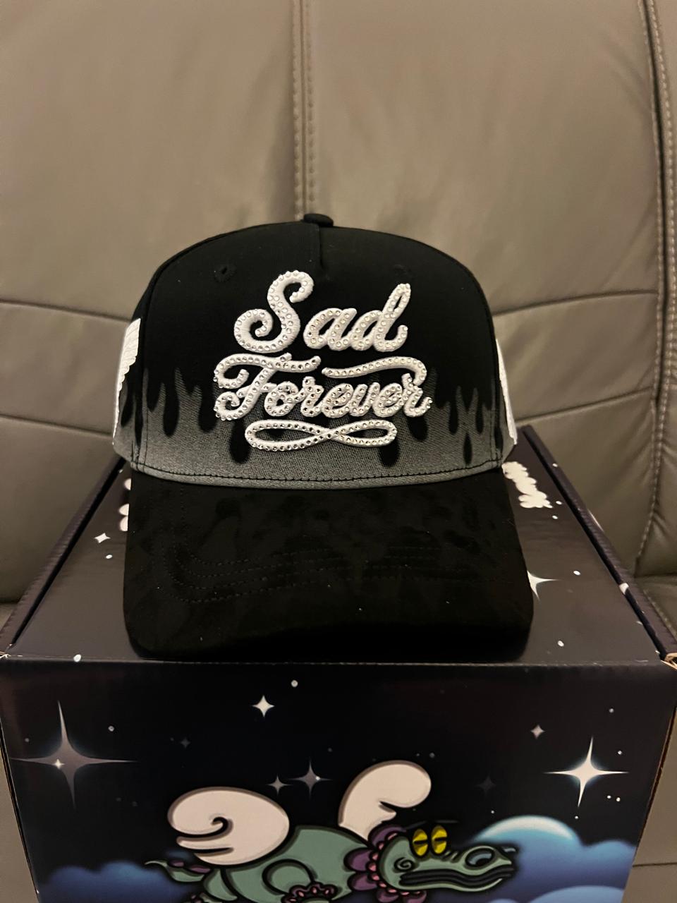 Gorra Dandy Hats x Junior H Sad Forever y Lloro