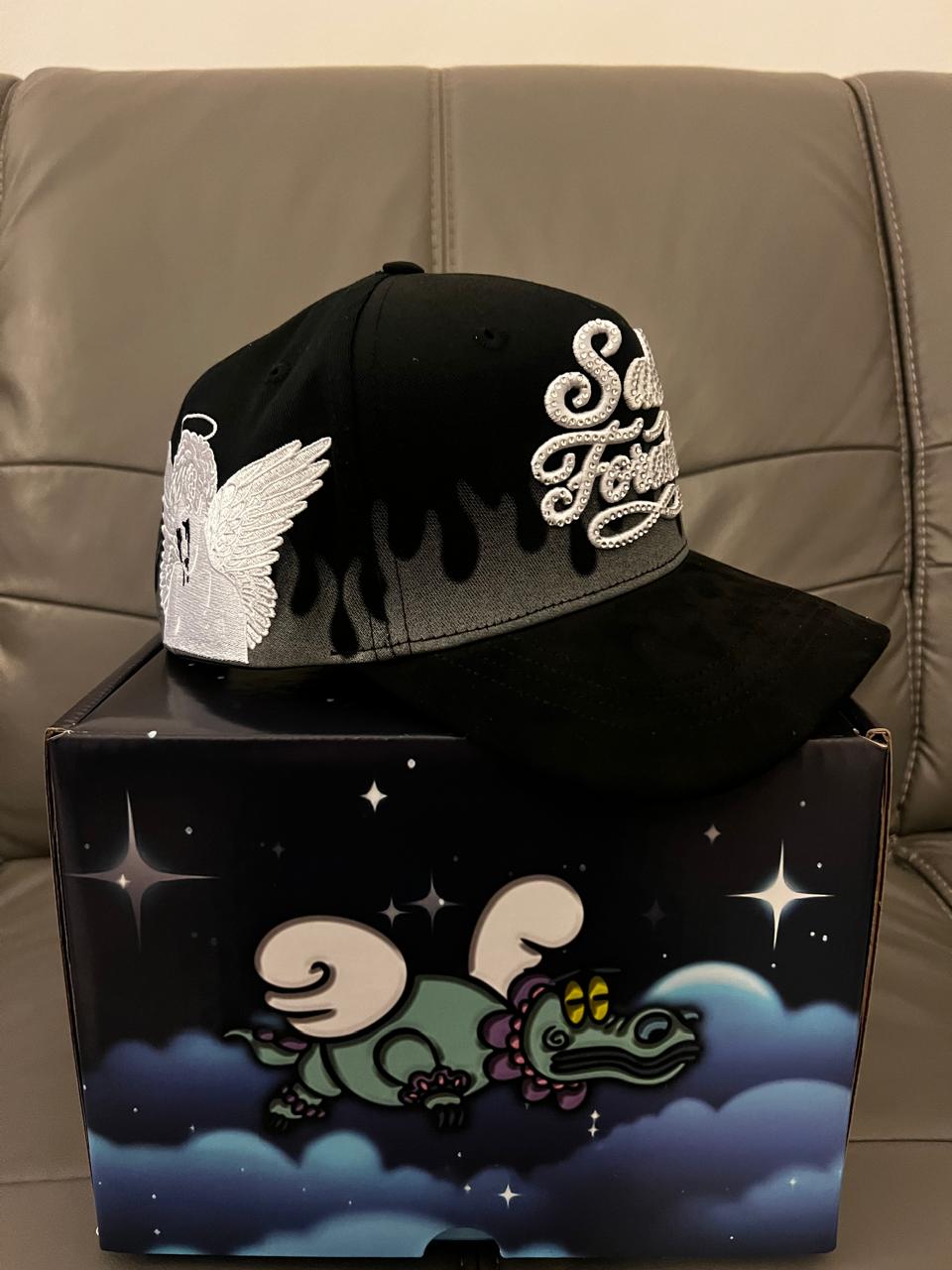 Gorra Dandy Hats x Junior H Sad Forever y Lloro
