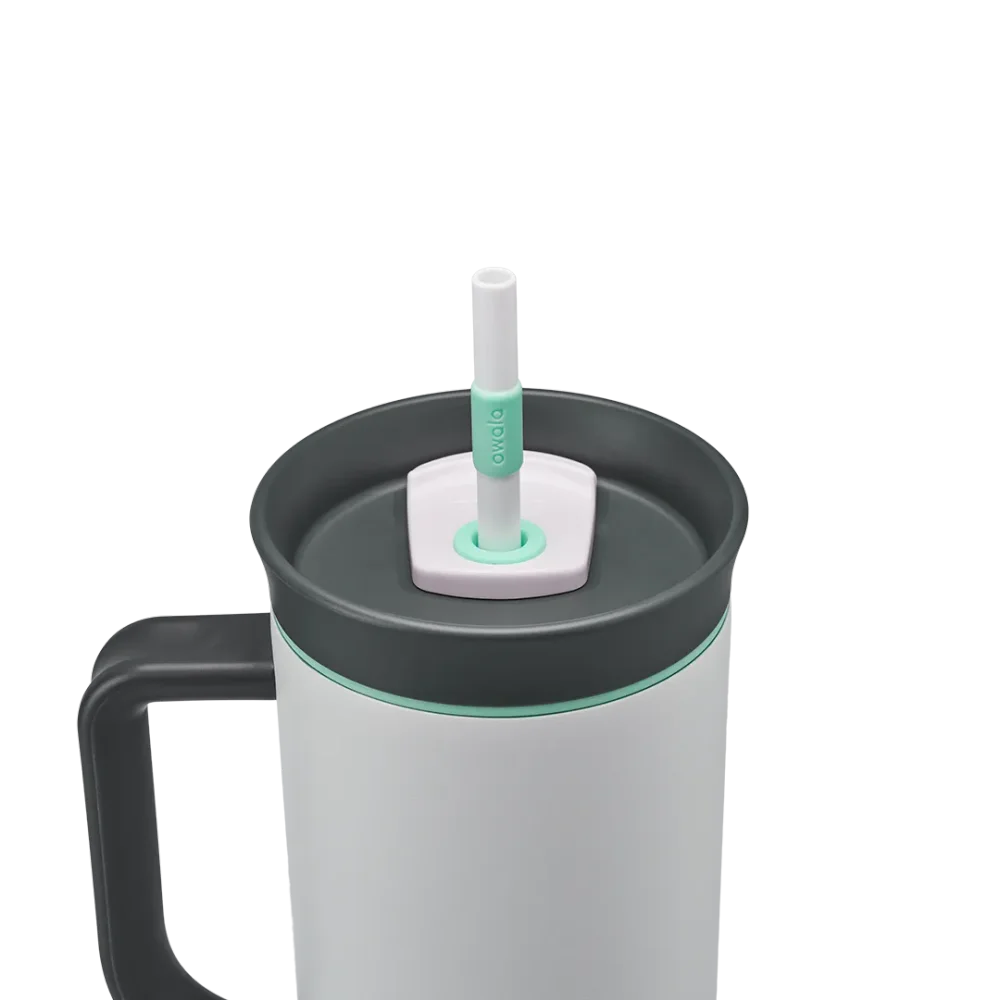 Owala 40 oz tumbler botella de agua de acero inoxidable aislada de 40 oz (aprox. 1.2 litros)